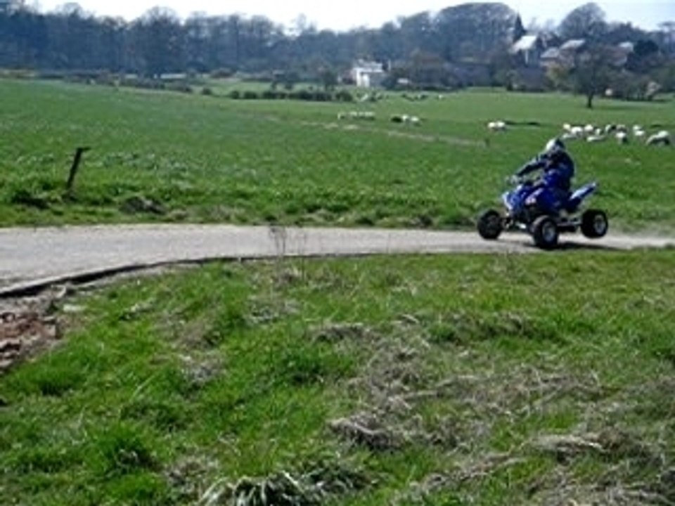 quad yamaha 700 raptor en glisse (2)