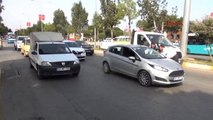 Mersin 'Şehrin Kahramanları' Trafik Kurallarına Pandomimle Dikkat Çekti