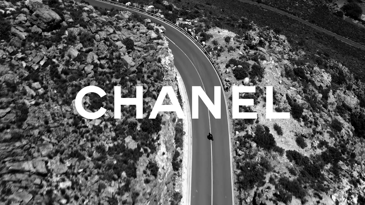 CHANEL : ALLURE HOMME SPORT Cologne  Slide