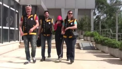 Üvey Babasını Öldüren Genç Kız Adliyeye Sevk Edildi