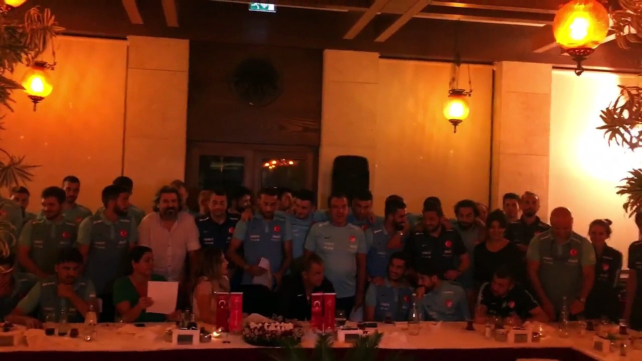 Milli Takım 'Bağdat' şarkısıyla coştu