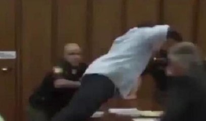 Acılı baba daha fazla dayanamadı... 18 yaşındaki kızının katiline böyle saldırdı