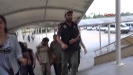 Antalya Işid Operasyonunda Yakalanan 9 Suriyeli Adliyeye Sevk Edildi