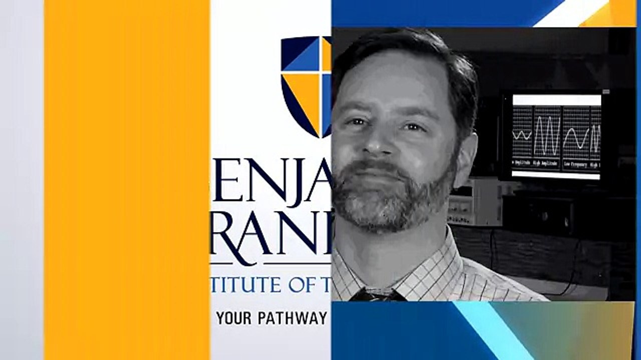 Samsung challenges Fitbit with $180 fitness tracker with GPS