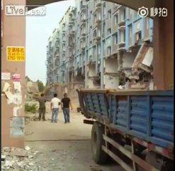 JENGA! Building demolition in China gone wrong