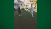 Justin Bieber e Neymar jogam altinha na casa do cantor