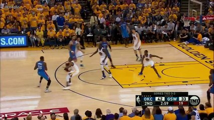La prise de catch de Draymond Green sur Steven Adams