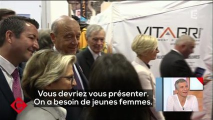 Alain Juppé entouré de jeunes femmes : "je profite"