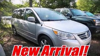 2010 Volkswagen Routan SEL w/Rear-Seat Entertainment/CARB