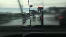 Yağmur Apansızın Bastırdı... İstanbul'un Her Yanında Trafik Felç !..
