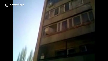 Fridge thrown off fourth-floor balcony in Russia