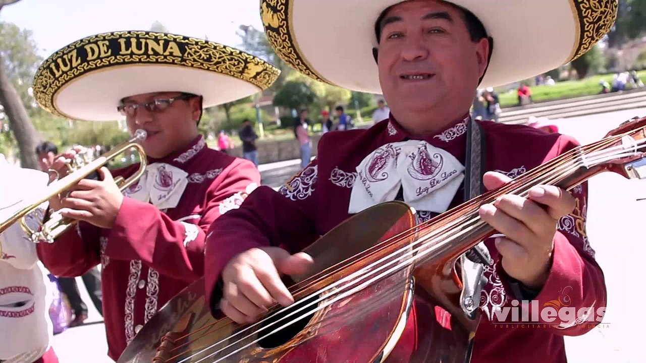 mariachi luz de luna