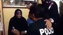 یہ ہمارے ملک کی بے شرم پولیس ہے۔ خواتین ہرگز نہ دیکھیں