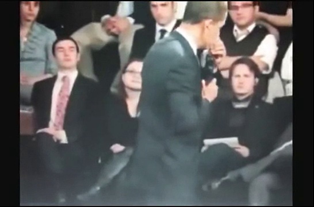 OBAMA ADMITTING BORN IN KENYA