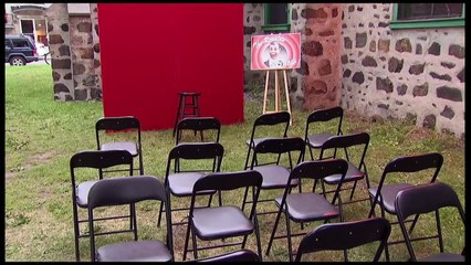 Ventriloquist s Dummie Comes ALIVE !