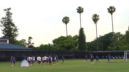 Messi volvió a entrenar aunque no llegaría al debut ante Chile