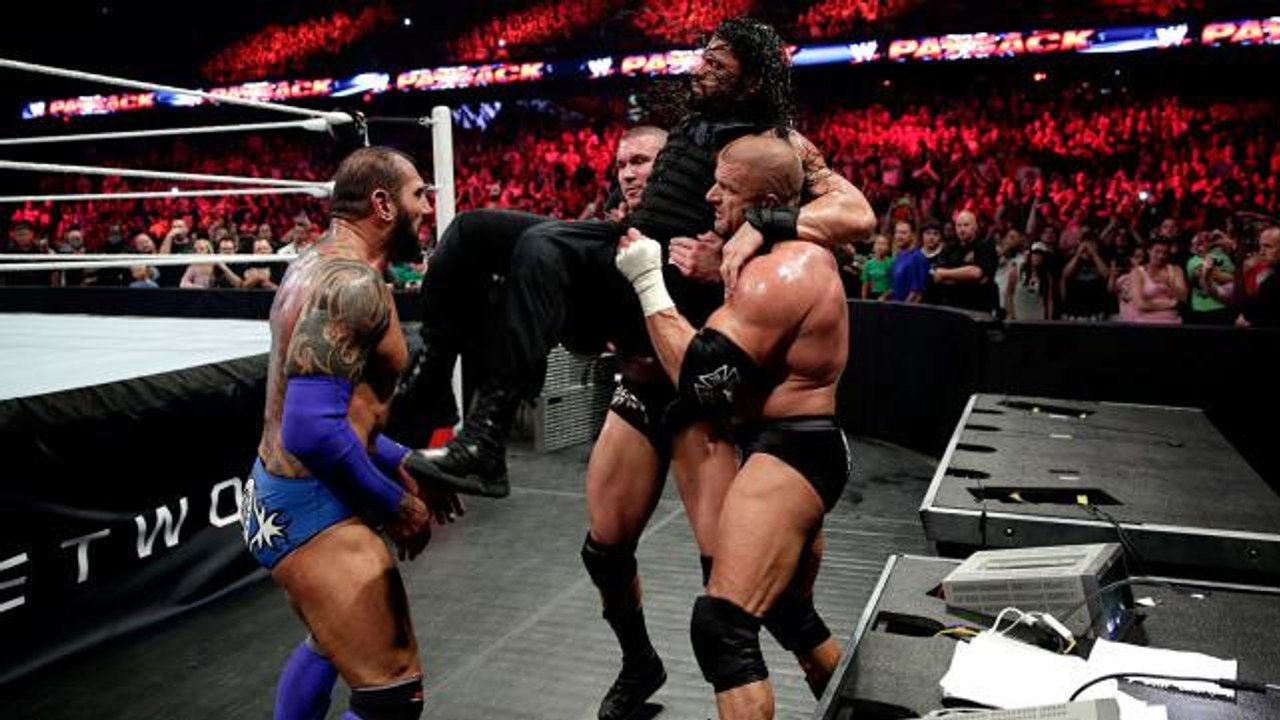 Roman Reigns vs The Undertaker WWE