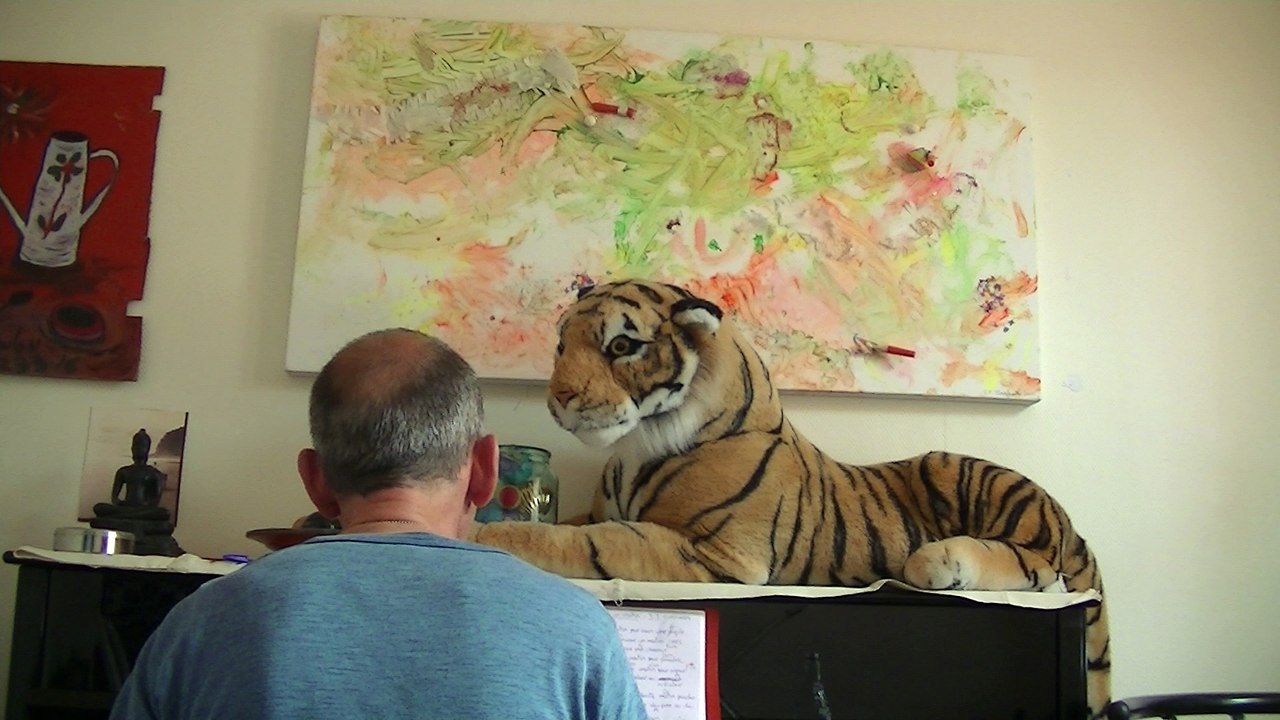 Toute la pluie tombe sur moi - Sacha Distel