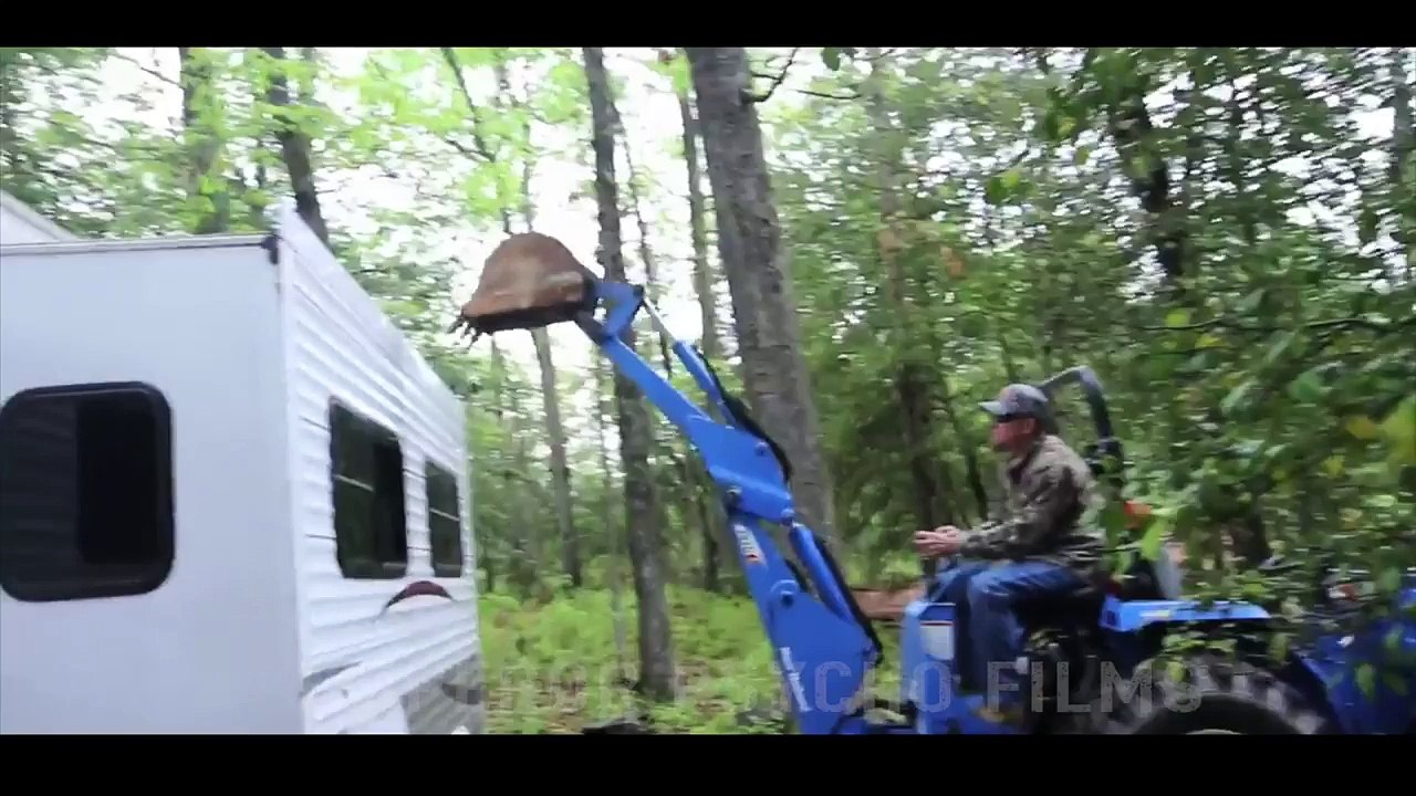 Angry Grandpa v Psycho Dad: World at War - Choose Your Side