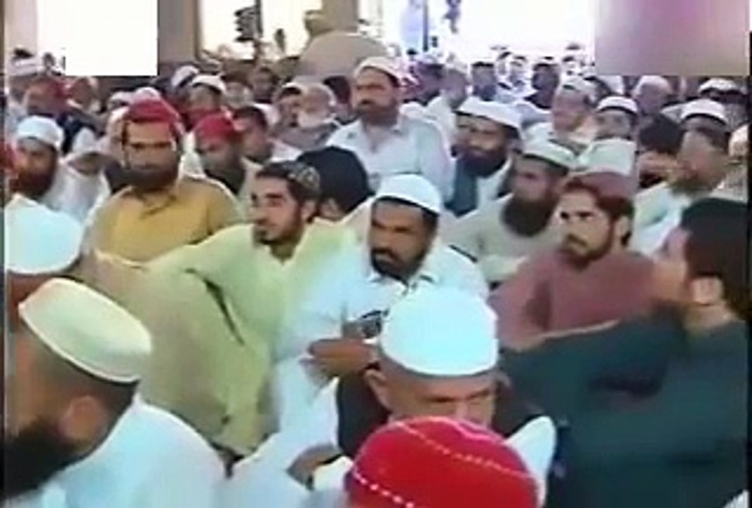 Aap SAW Se Bherrion (Wolf) ka Ajib Swal by Maulana Tariq Jameel
