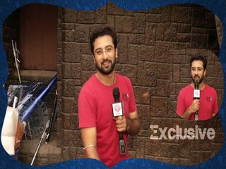 Akshar Kothari Shows His Bracelet (Exclusive Video)