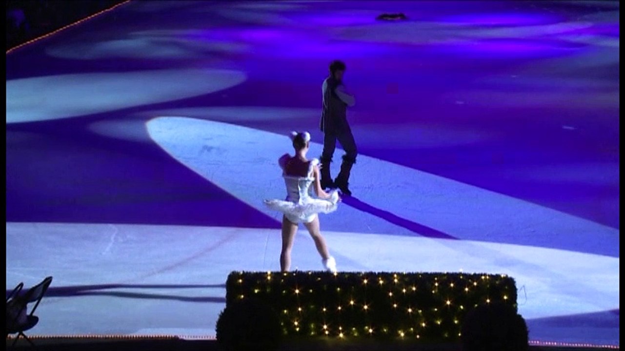 Piper Gilles and Paul Poirier 2016 COS Ice Show