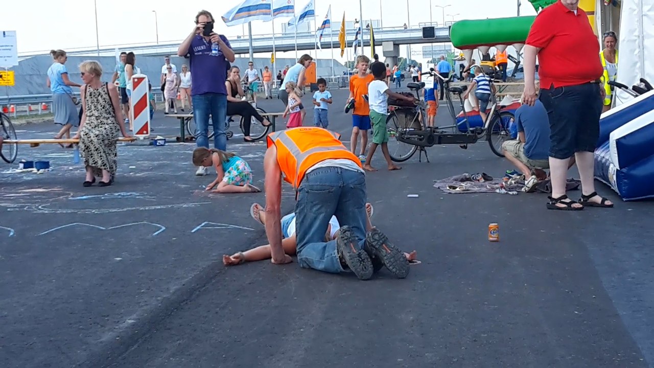 ligt een dame op de A9