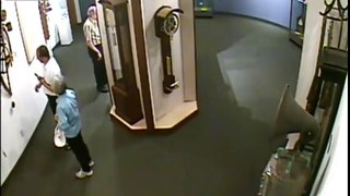 Man ignores museum rules, touches priceless Clock which falls from wall and smashes