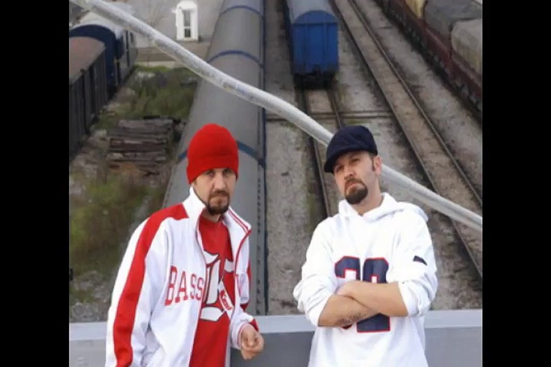 Derin Darbe ft. Sagopa Kajmer - Hiphop Alemim (2005)