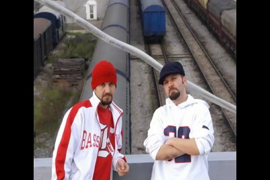 Derin Darbe ft. Sagopa Kajmer - Hiphop Alemim (2005)