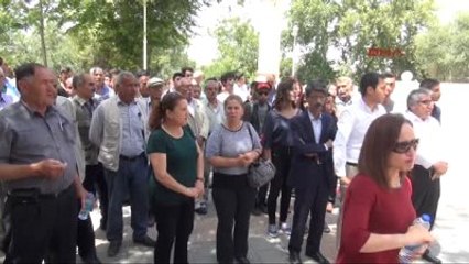 Gaziantep Hdp?lilerden Boşanma Komisyonu Raporuna Tepki