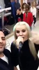 Amarda _ Zhaku Qelibari pershendesin Enxhi Vlashin (Live 2016)