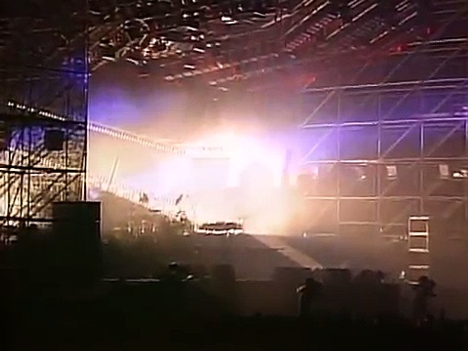 [LIVE 1992.01.07] X JAPAN - World Anthem (On The Verge Of Destruction Live Concert)