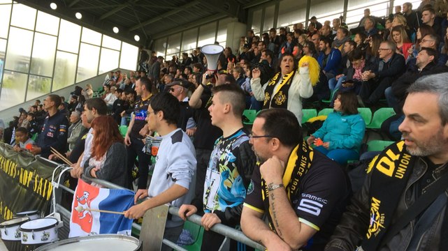 Les supporters derrière l'US Saint-Malo contre Lorient