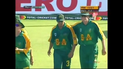 The Best catches in cricket history of all time!!