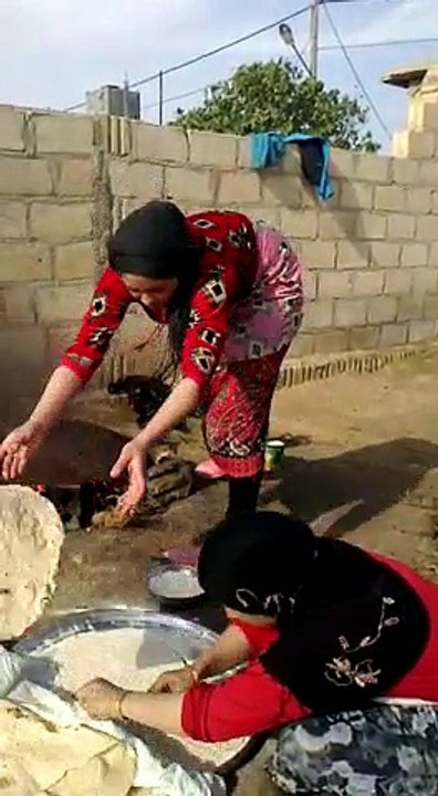 BIG ROTI MAKE BY MUSLIM GIRL