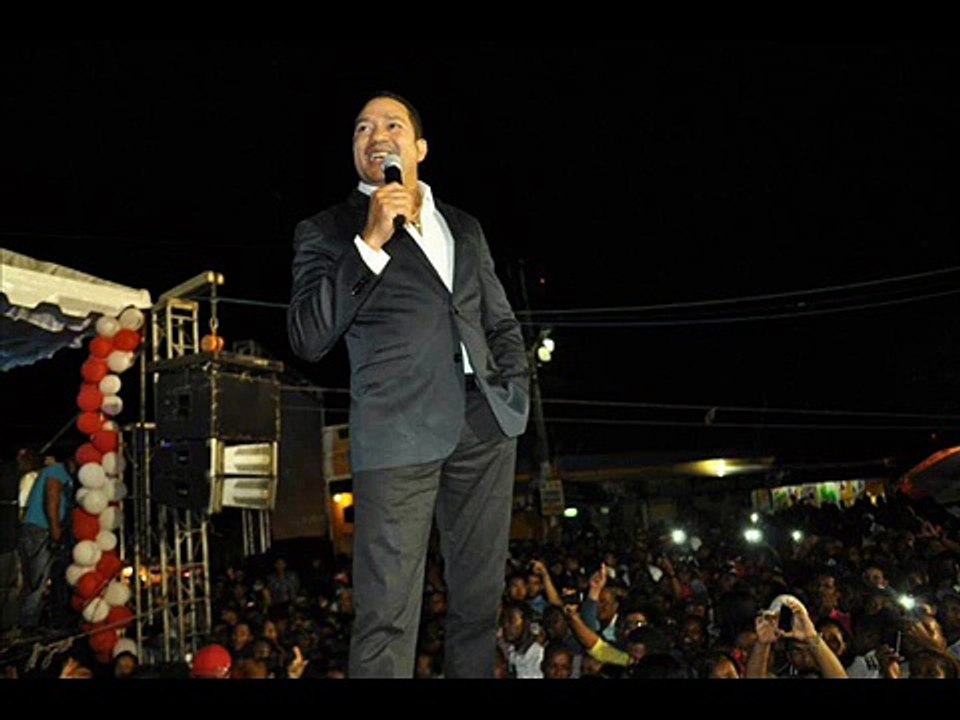 Frank Reyes   Tarima Patronales Las Charcas De Azua 22 11 2015 audio