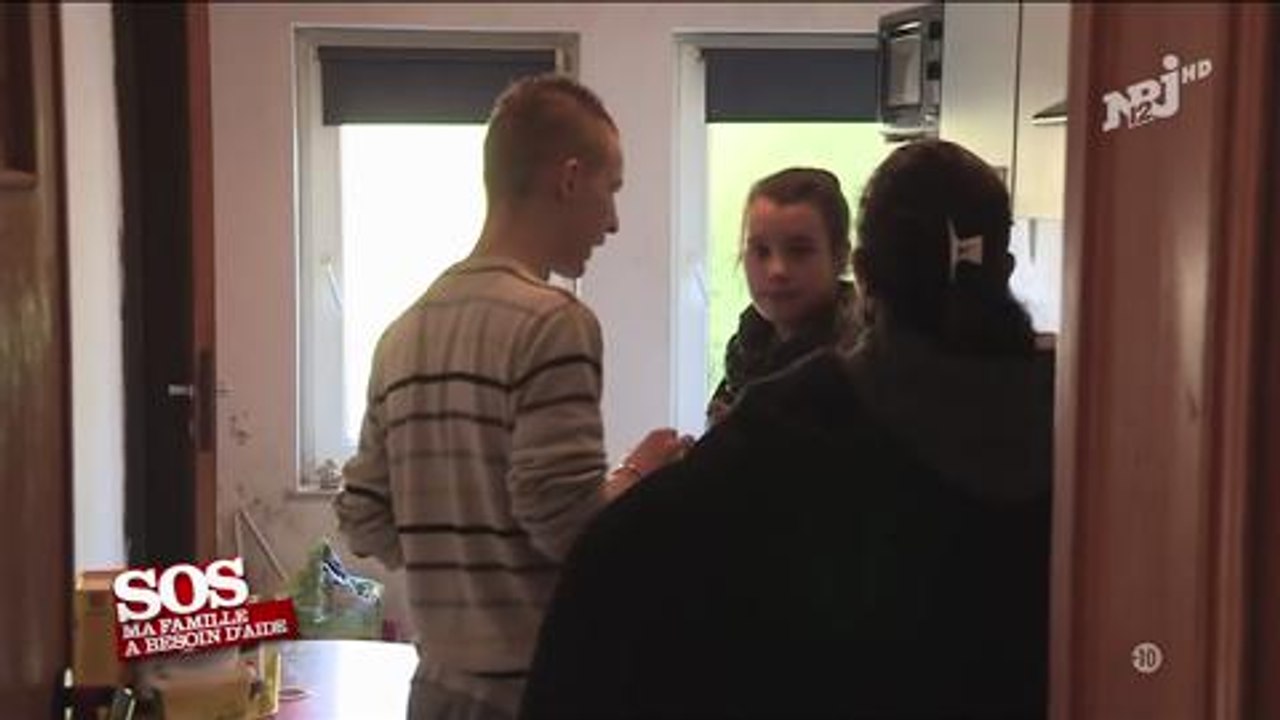 Sos Ma Famille A Besoin Daide Steven Streaming S.O.S. ma famille a besoin d'aide, violente altercation entre Cassandra et  sa mère Christelle - Vidéo Dailymotion