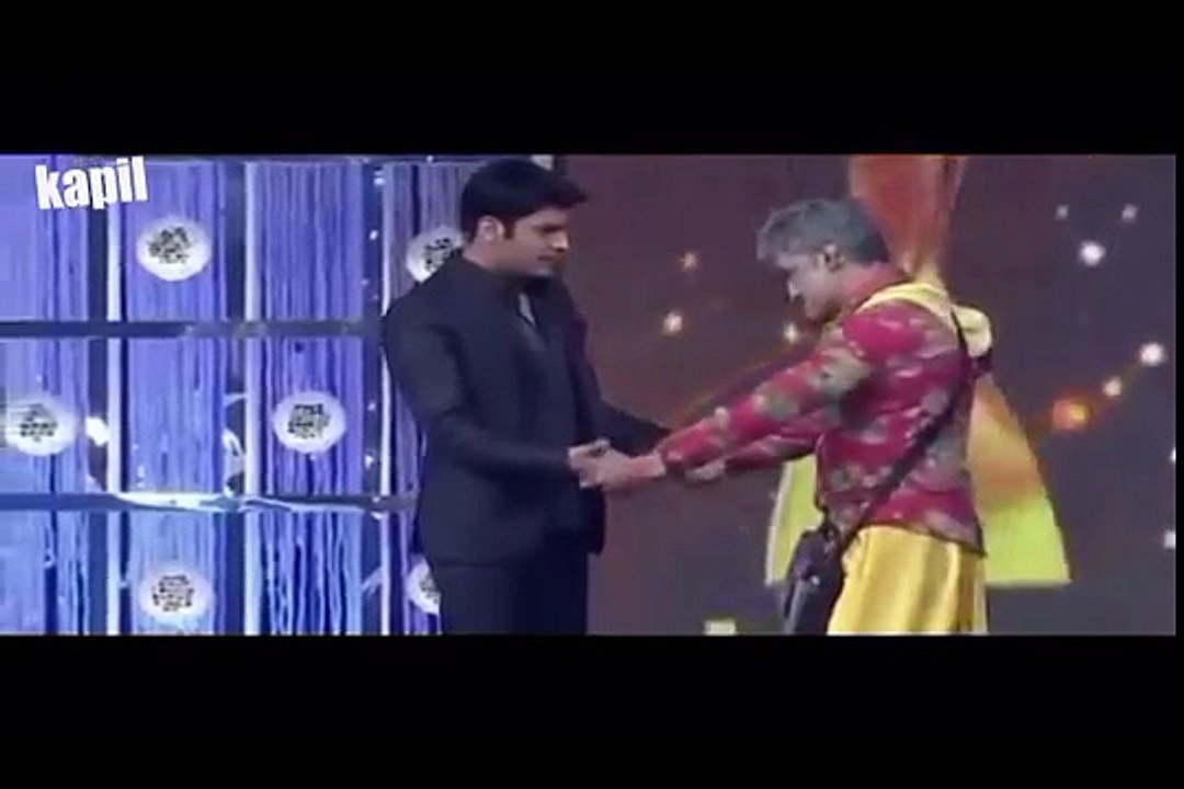 Kapil Sharma Comedy With Aamir Khan In Award Function 2016!! Funny Moments!!