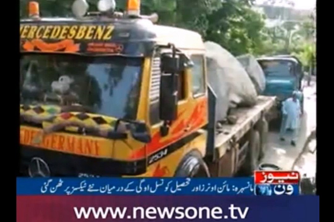 MANSEHRA:Mine leaseholders and truckers protested the imposition of tax on the stones transported out of Oghi.