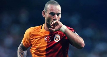 Wesley Sneijder: Riekerink'in Takımda Kalması Herkes İçin İyi Olur