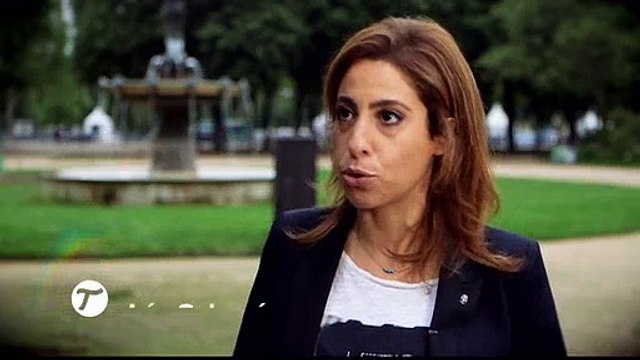 Léa Salamé donne ses premiers conseils à Vanessa Burggraf dans Le tube - Regardez