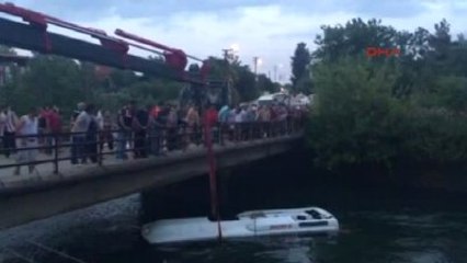 Osmaniye Öğrenci Otobüsü Sulama Kanalına Devrildi 7 Öğrenci Öldü