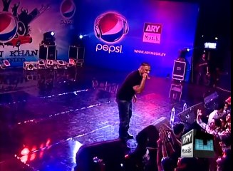 Pata Chal Gaya - Imran Khan Live