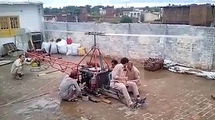 پشاور کے پٹھان بھائیوں نے گھر پر ہیلی کاپٹر بنا لیا