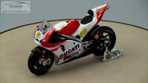 DUCATI DESMOSEDICI GP15 2015 No-29 ANDREA IANNONE Maisto 1/18