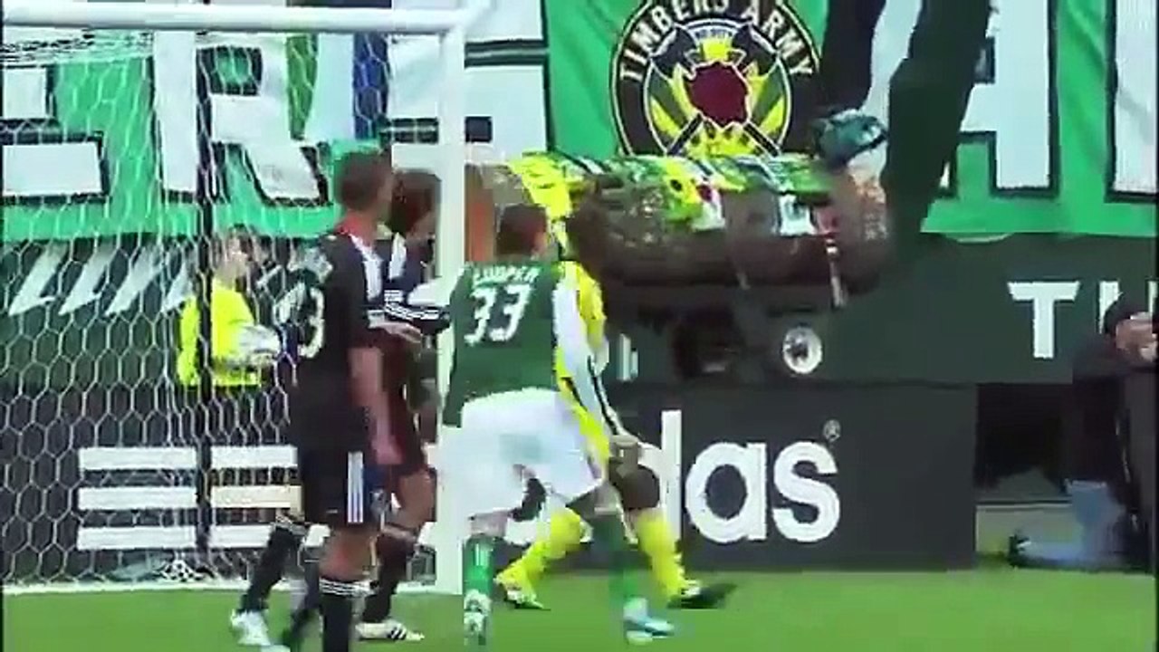 L'arbitre le plus ouf du monde