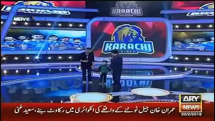 umar sharif very funny with cute baby