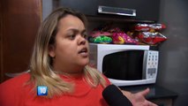 Mulher do anão Marquinhos ganha ajuda para emagrecer no Domingo Show