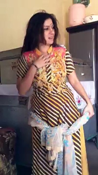 Mast Private Dance By Sindhi Girl On Sindhi Music Very Nice And Awesome Dance I Hope You Guys Will Liked It Thanks